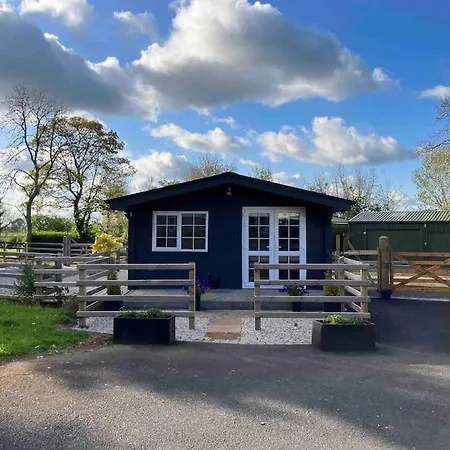 The Cabin Lisburn Exterior photo